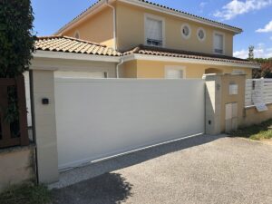 Portail coulissant sur-mesure